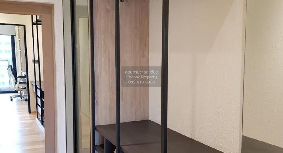 For rent 2 bedrooms condo in Bang Rak, Bangkok