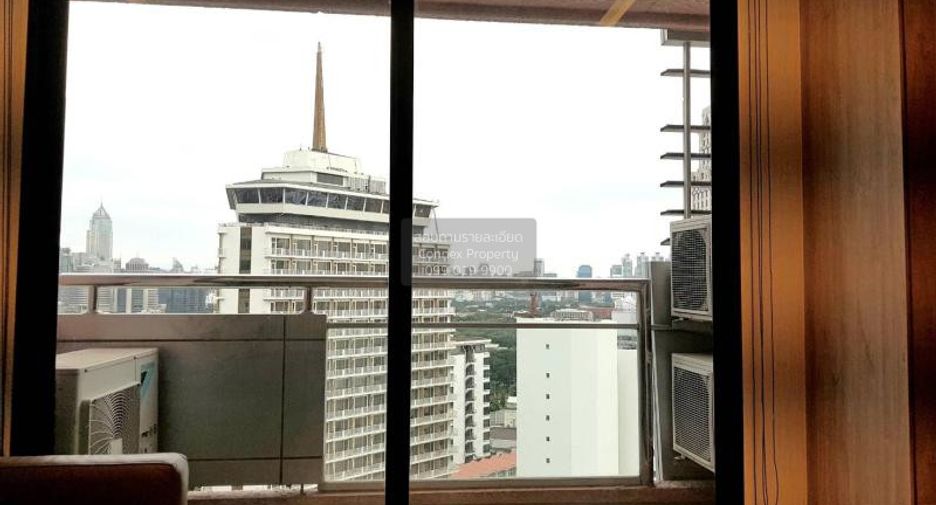 For rent 2 bedrooms condo in Bang Rak, Bangkok