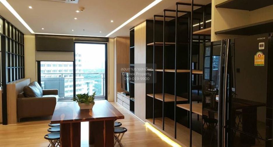For rent 2 bedrooms condo in Bang Rak, Bangkok
