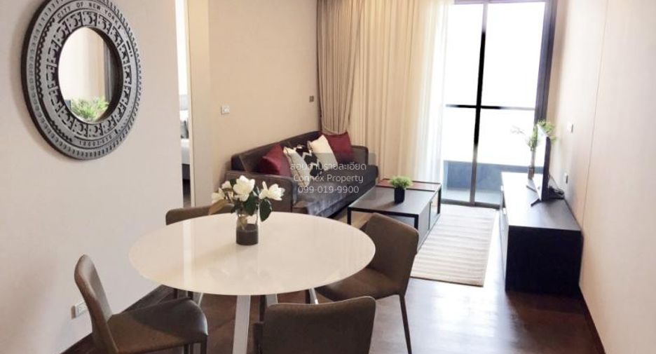 For rent 2 bedrooms condo in Khlong Toei, Bangkok