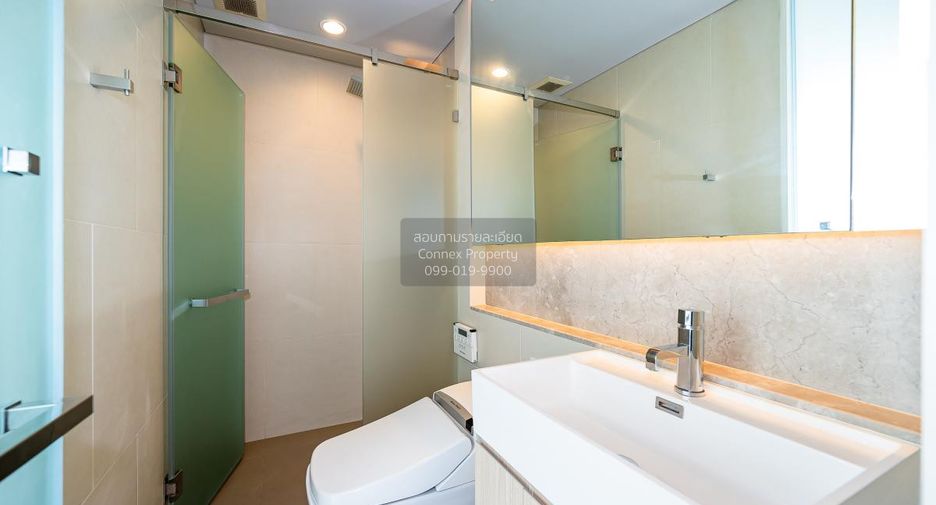 For rent 2 bedrooms condo in Khlong Toei, Bangkok
