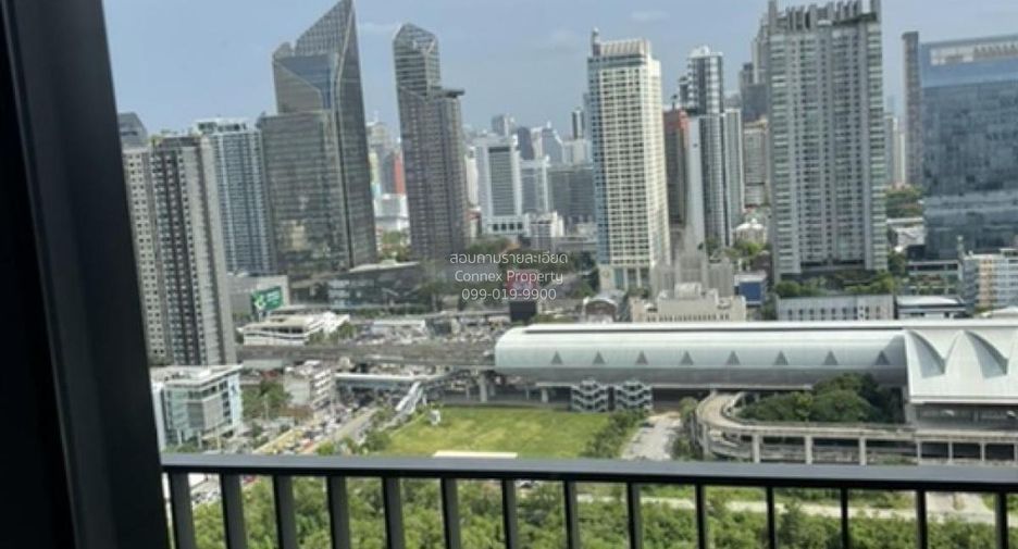 For rent 2 bedrooms condo in Huai Khwang, Bangkok