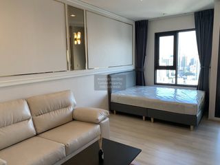 For rent 1 bed condo in Pathum Wan, Bangkok