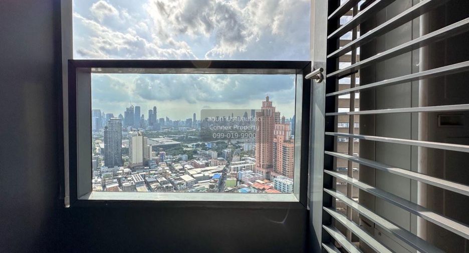 Condo en alquiler de 2 habitaciones en Khlong Toei, Bangkok