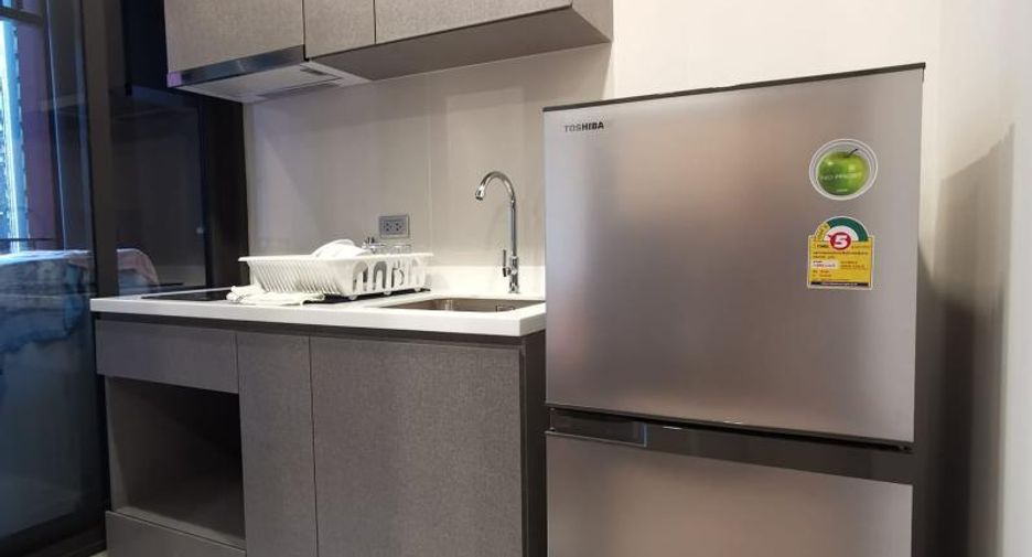 Condo en alquiler de 1 habitaciones en Huai Khwang, Bangkok