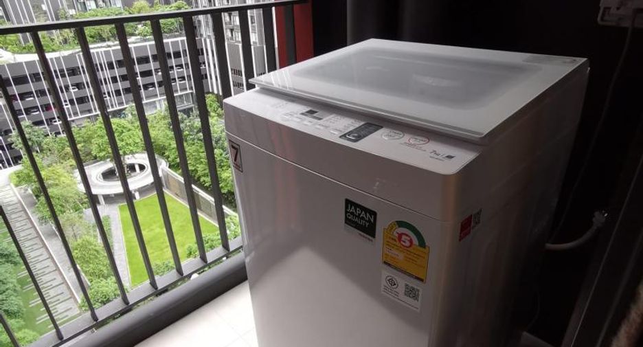 Condo en alquiler de 1 habitaciones en Huai Khwang, Bangkok