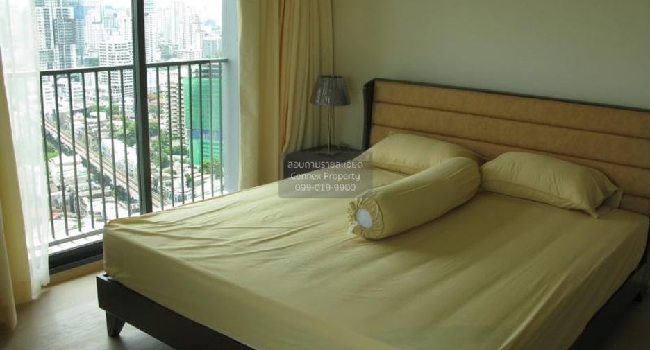Condo en alquiler de 3 habitaciones en Khlong Toei, Bangkok