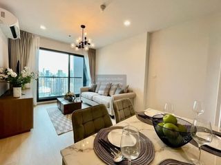 For rent 2 bedrooms condo in Pathum Wan, Bangkok
