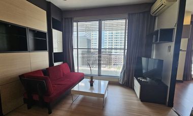 For rent 2 bedrooms condo in Pathum Wan, Bangkok