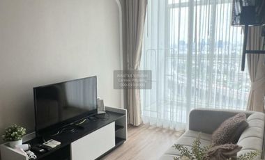 Condo en alquiler de 1 habitaciones en Bang Na, Bangkok
