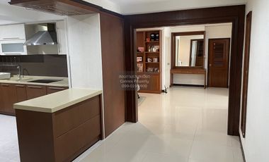 出租 4 卧室 公寓 在 Khlong Toei, 曼谷