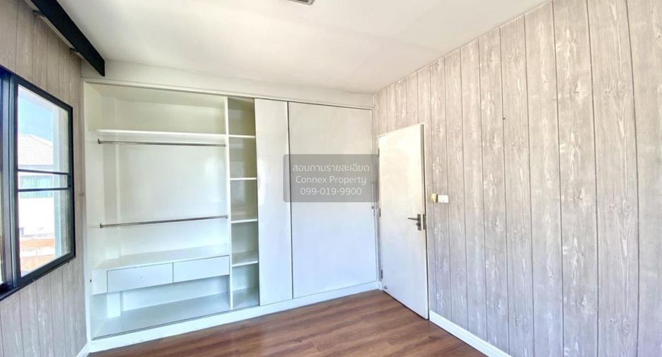 For rent 5 bedrooms house in Bang Khun Thian, Bangkok