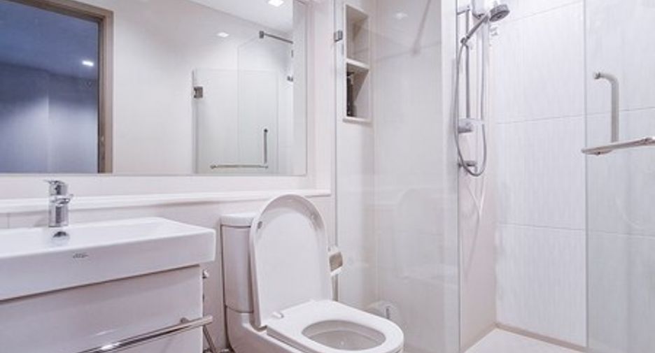 For rent 1 bed condo in Huai Khwang, Bangkok