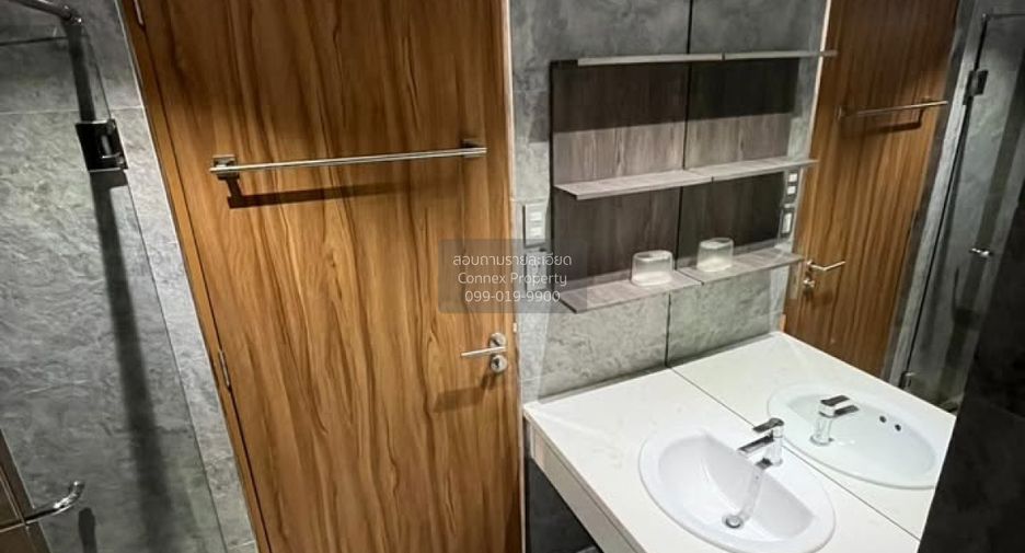 For rent 2 bedrooms condo in Sathon, Bangkok