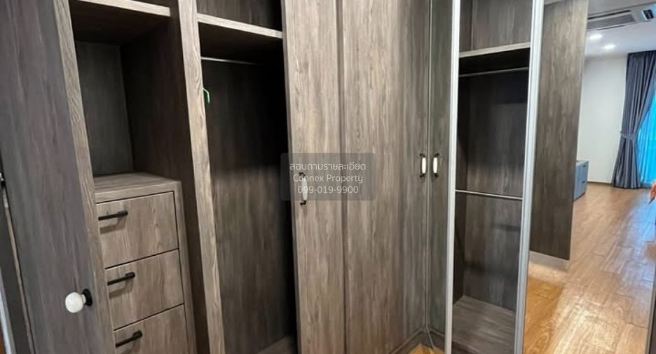 For rent 2 bedrooms condo in Sathon, Bangkok