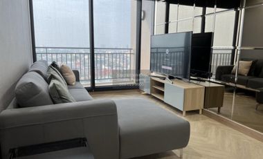 Condo en alquiler de 2 habitaciones en Bangkok Noi, Bangkok