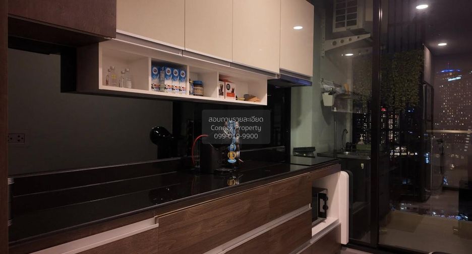 For rent 2 bedrooms condo in Khlong San, Bangkok