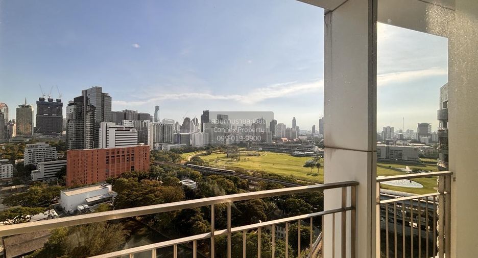 For rent 2 bedrooms condo in Pathum Wan, Bangkok