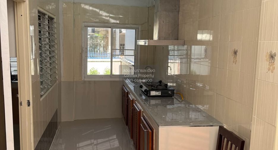 For rent 3 ベッドルーム house in Lat Krabang, Bangkok