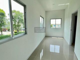Gewerbefläche zur Miete mit 3 Zimmer in Phutthamonthon, Nakhon Pathom