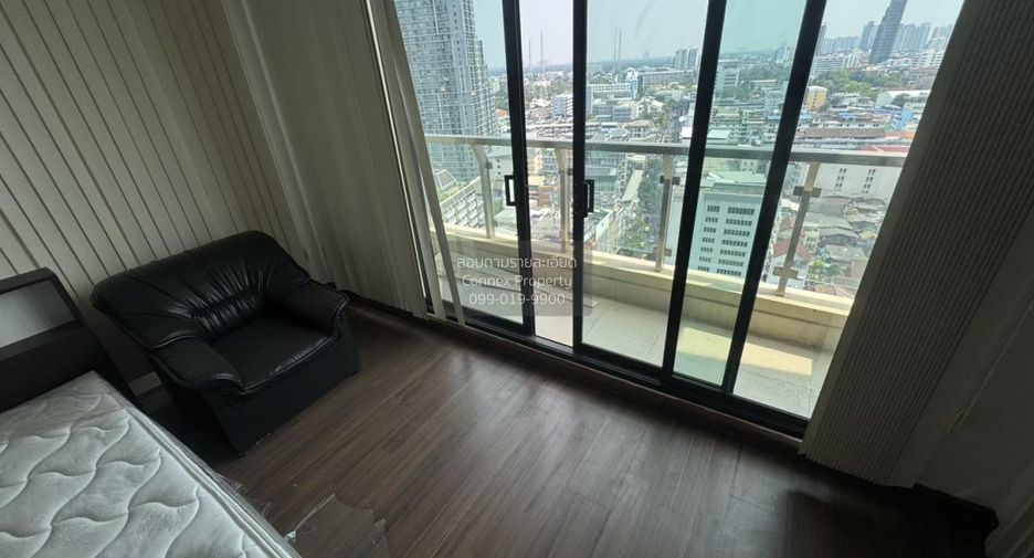 For rent 2 bedrooms condo in Sathon, Bangkok