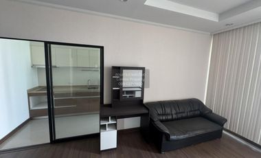 For rent 2 bedrooms condo in Sathon, Bangkok