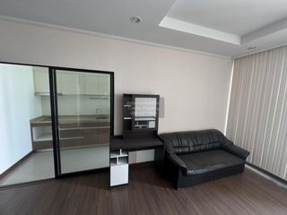For rent 2 bedrooms condo in Sathon, Bangkok