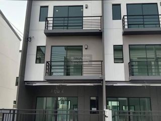 出租 3 卧室 联排别墅 在 Mueang Nonthaburi, Nonthaburi
