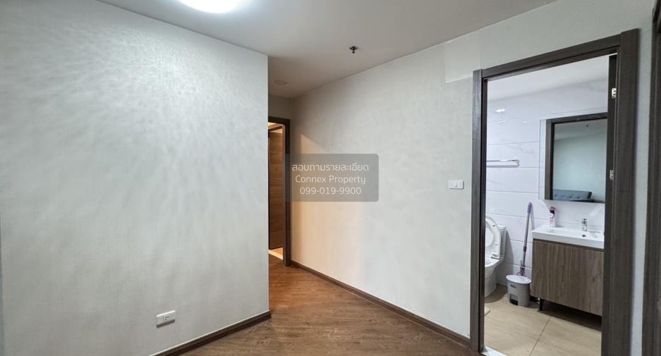 For rent 2 bedrooms condo in Huai Khwang, Bangkok