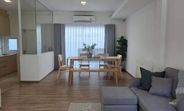 For rent 3 bedrooms townhouse in Prawet, Bangkok