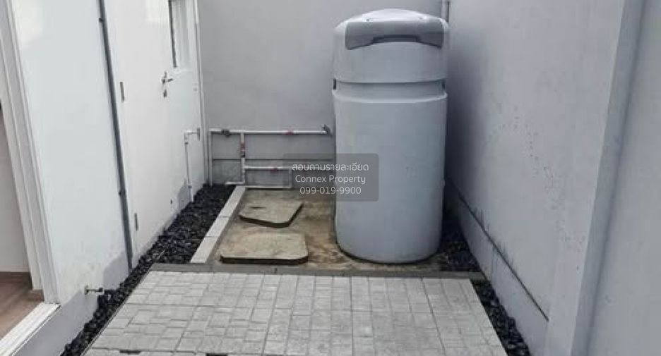For rent 3 bedrooms townhouse in Prawet, Bangkok