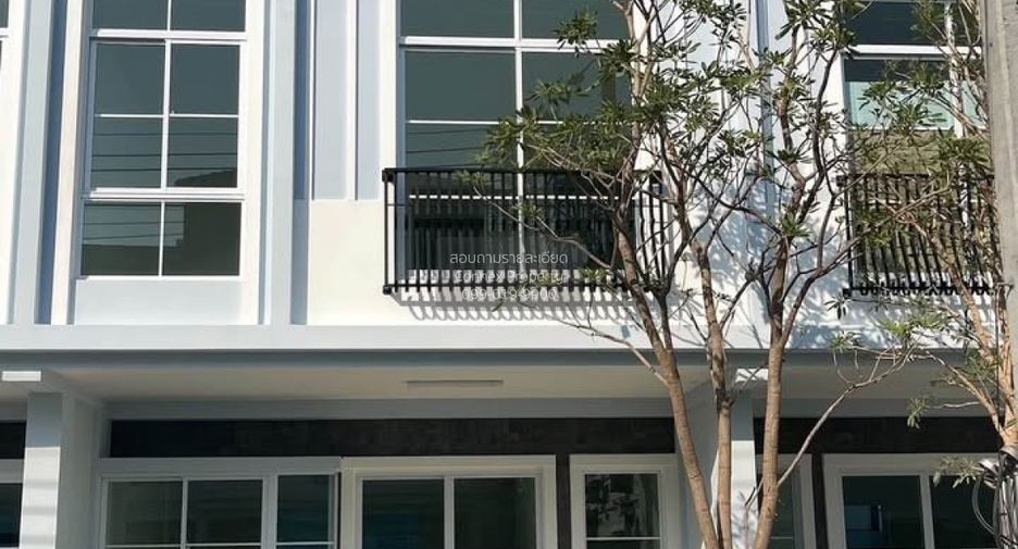 For rent 2 bedrooms townhouse in Prawet, Bangkok