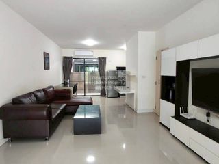 For rent 3 bedrooms townhouse in Bang Khun Thian, Bangkok