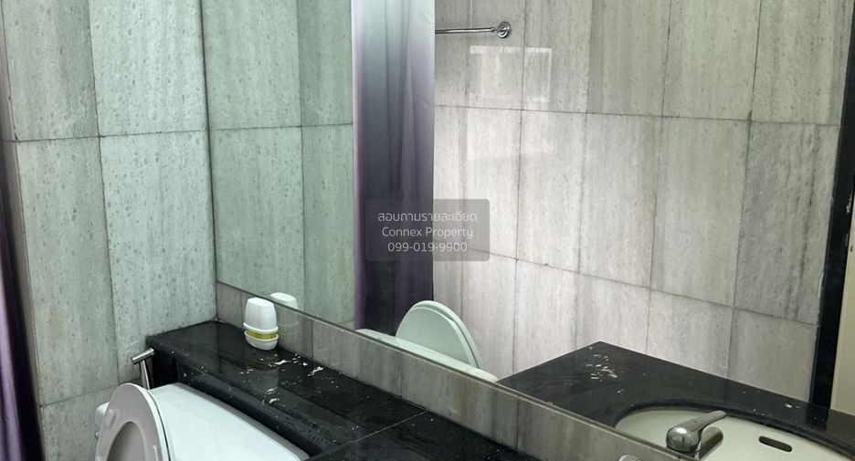 For rent 2 bedrooms condo in Sathon, Bangkok