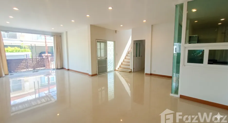 For sale and for rent 4 bedrooms house in Thanyaburi, Pathum Thani