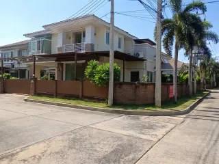 For sale and for rent 4 bedrooms house in Thanyaburi, Pathum Thani