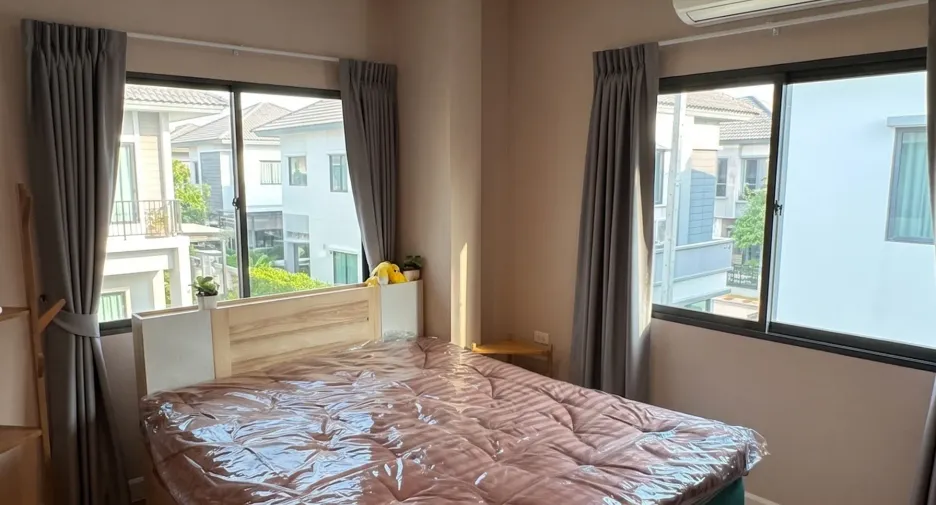 Casa en venta de 3 habitaciones en Mueang Pathum Thani, Pathum Thani