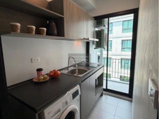 Condo en alquiler de 1 habitaciones en Bang Na, Bangkok