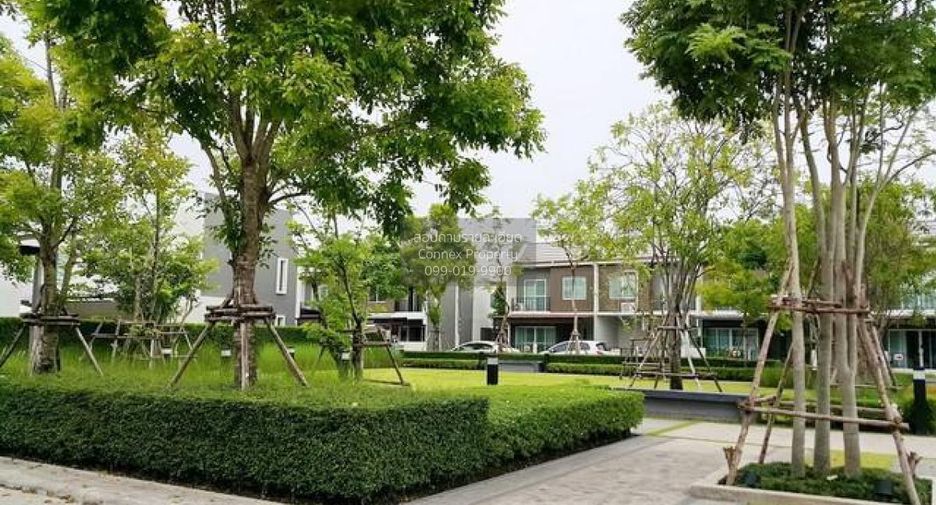 For rent 3 bedrooms townhouse in Bang Phli, Samut Prakan