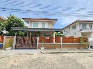 For rent 3 bedrooms house in Phra Samut Chedi, Samut Prakan