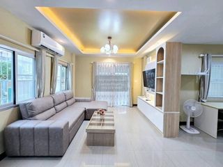 For rent 3 bedrooms house in Phra Samut Chedi, Samut Prakan
