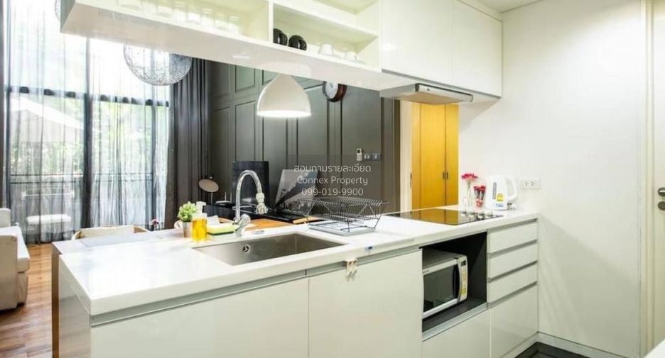 Condo en alquiler de 3 habitaciones en Watthana, Bangkok
