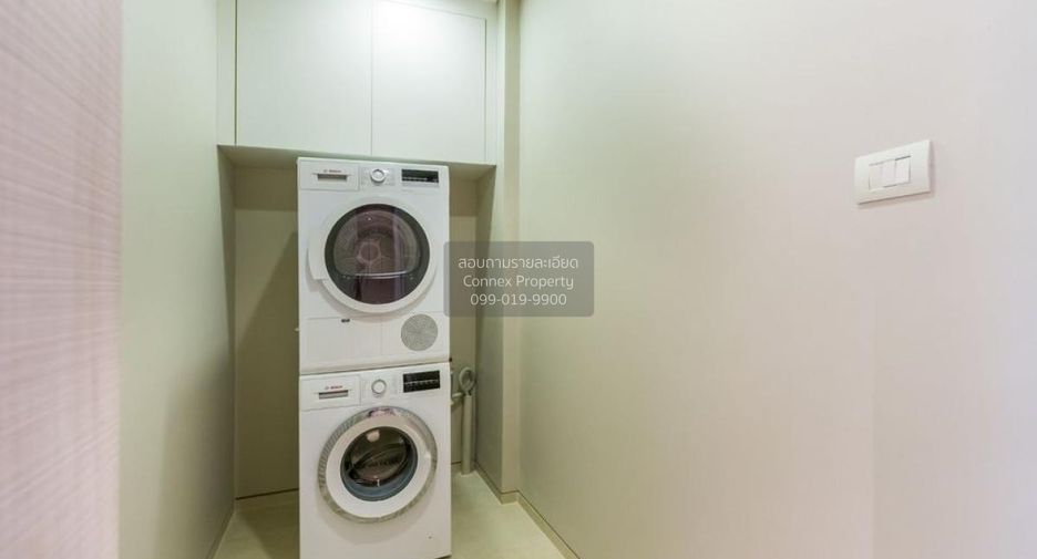 For rent 2 bedrooms condo in Pathum Wan, Bangkok