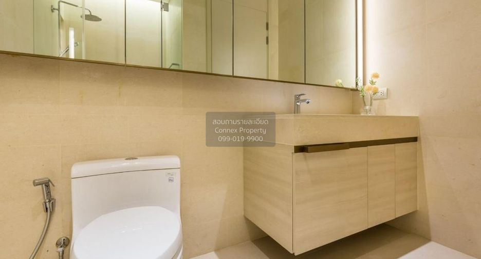 For rent 2 bedrooms condo in Pathum Wan, Bangkok