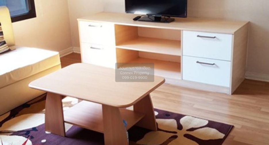 For rent 2 bedrooms condo in Thon Buri, Bangkok