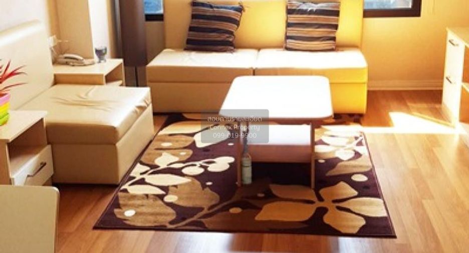 For rent 2 bedrooms condo in Thon Buri, Bangkok