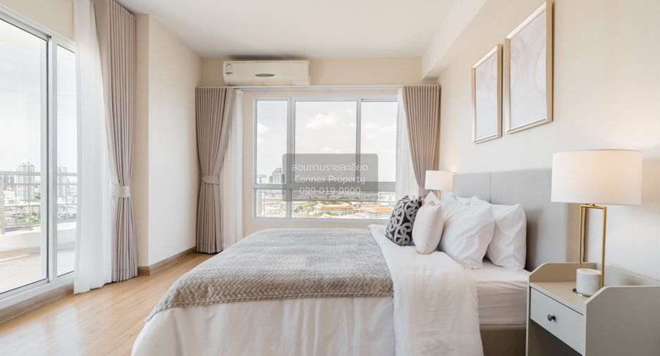 For rent 3 bedrooms condo in Bang Kho Laem, Bangkok
