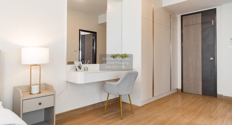 For rent 3 bedrooms condo in Bang Kho Laem, Bangkok