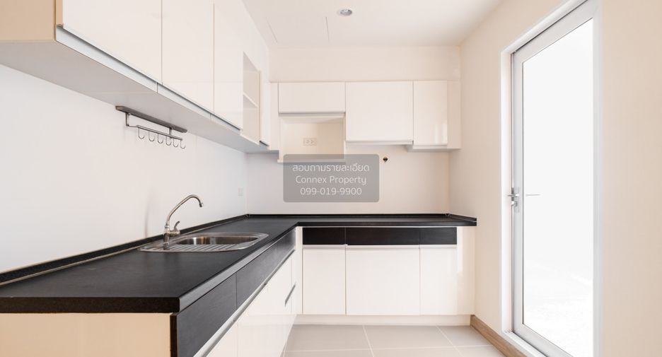 For rent 3 bedrooms condo in Bang Kho Laem, Bangkok