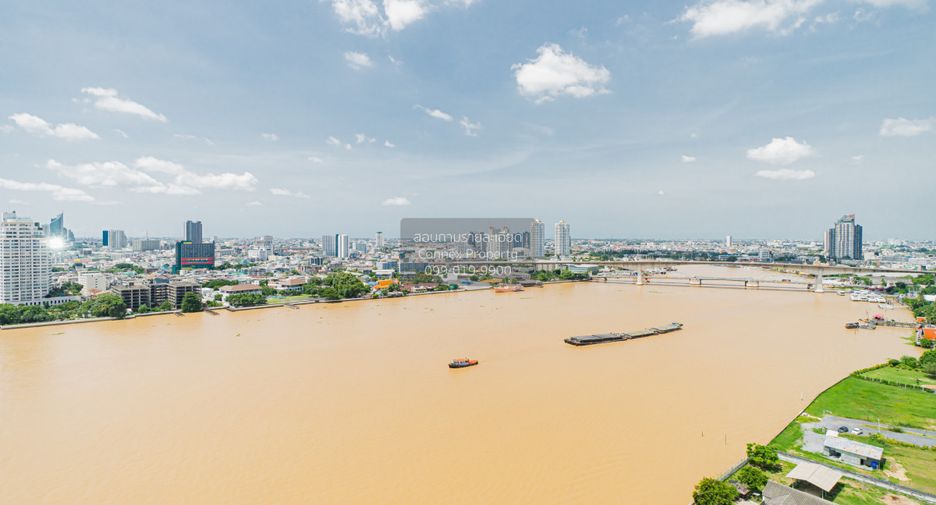 For rent 3 bedrooms condo in Bang Kho Laem, Bangkok